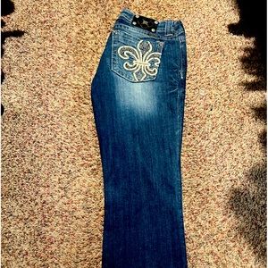 Miss me size 32 used in good condition!